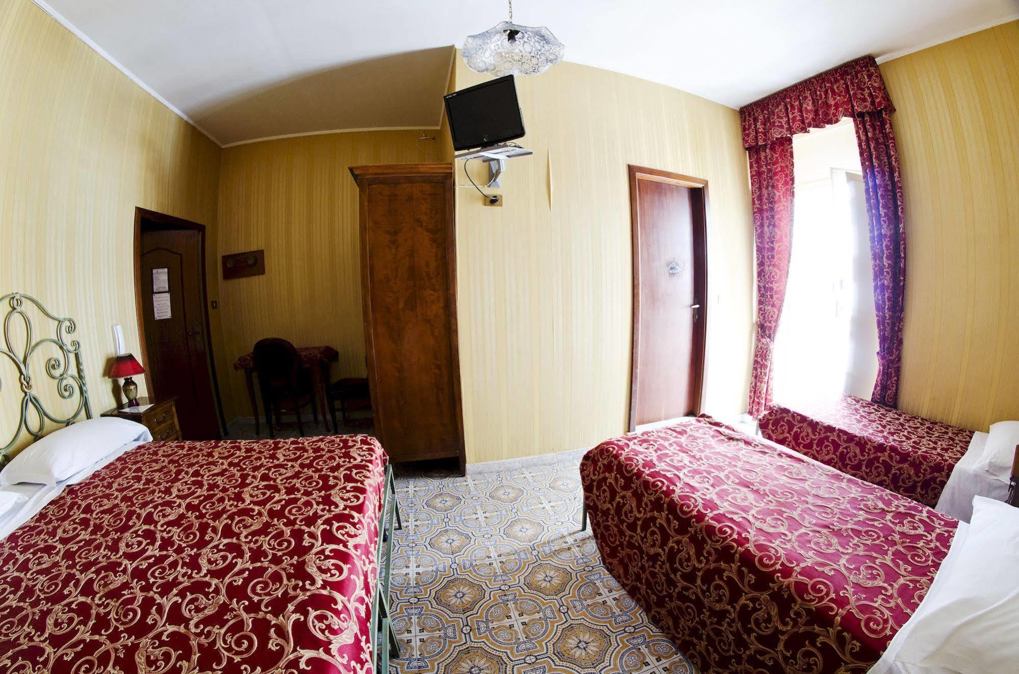 Hotel Villa Maria Napoli Esterno foto