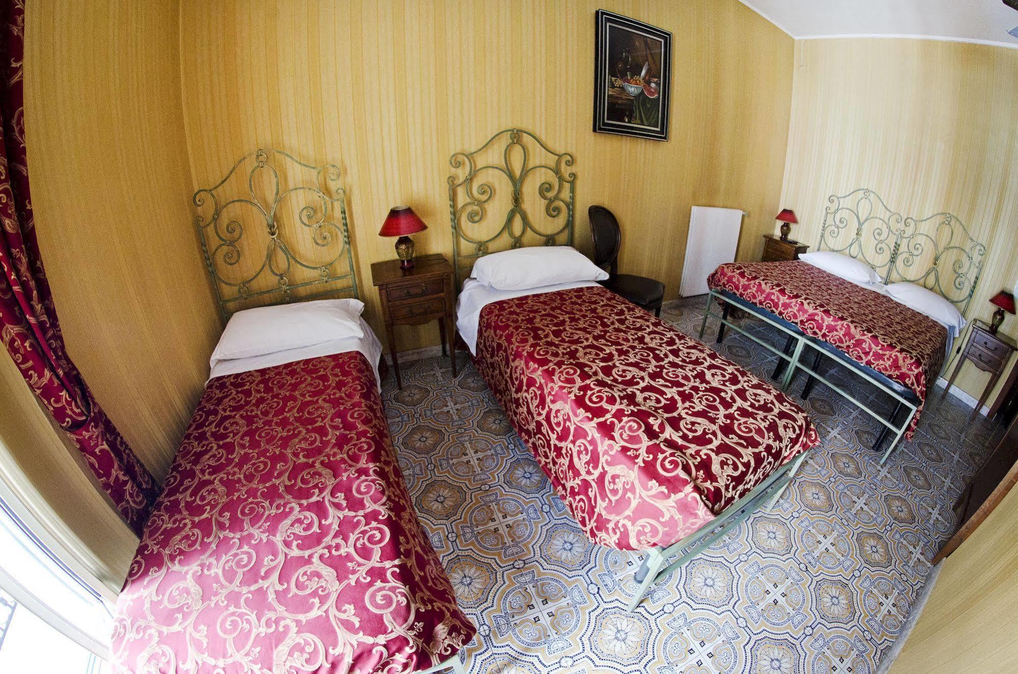 Hotel Villa Maria Napoli Esterno foto