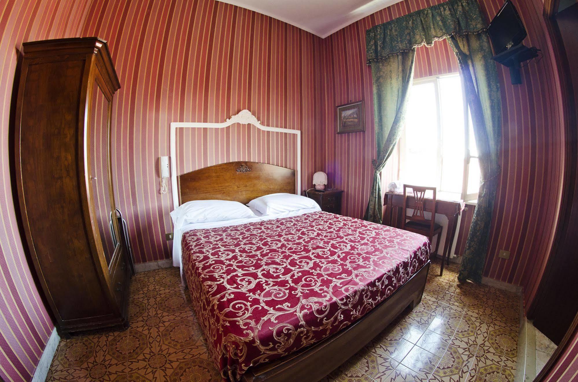 Hotel Villa Maria Napoli Esterno foto